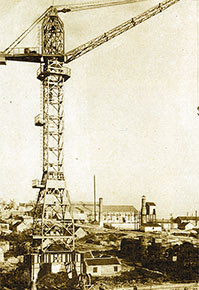 En 1957, hsbaiyunshi.comenzó a adentrarse en la industria de maquinaria de construcción con producción exitosa de la primera grúa torre